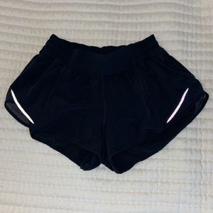 Lululemon Hotty Hot shorts size 6 in navy blue